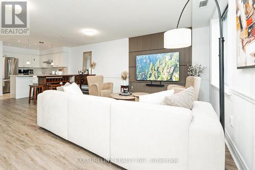 Ph6 - 135 Pond Drive, Markham, ON - Indoor Photo Showing Other Room
