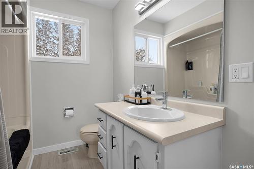 283 David Knight Crescent, Saskatoon, SK - Indoor Photo Showing Bathroom