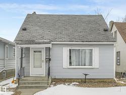 11729 86 ST NW Edmonton, AB T5B 3J7