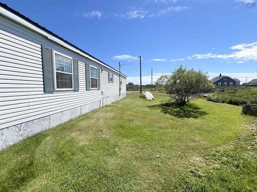 23 New Road, The Hawk, NS 