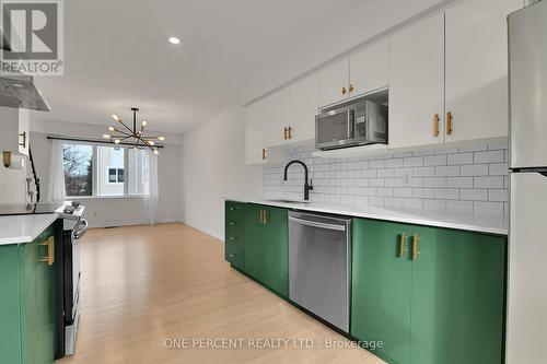 563 Burleigh Private, Ottawa, ON - Indoor Photo Showing Kitchen