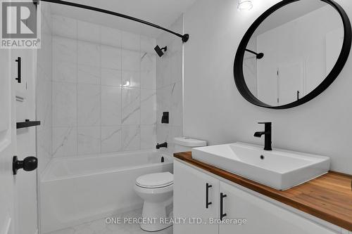 563 Burleigh Private, Ottawa, ON - Indoor Photo Showing Bathroom