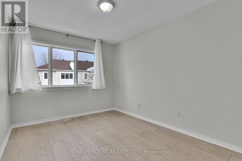 563 Burleigh Private, Ottawa, ON - Indoor Photo Showing Other Room