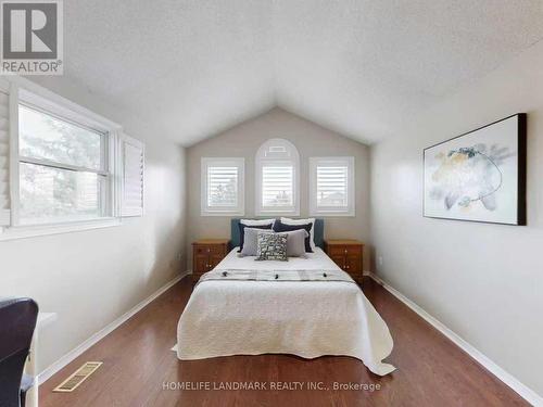 837 Apple Gate Court, Mississauga, ON - Indoor Photo Showing Bedroom