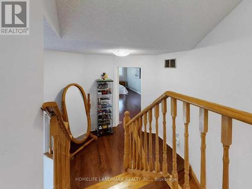 837 Apple Gate Court, Mississauga, ON - Indoor Photo Showing Other Room