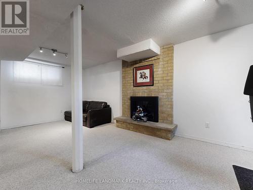837 Apple Gate Court, Mississauga, ON - Indoor With Fireplace