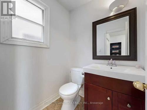 837 Apple Gate Court, Mississauga, ON - Indoor Photo Showing Bathroom