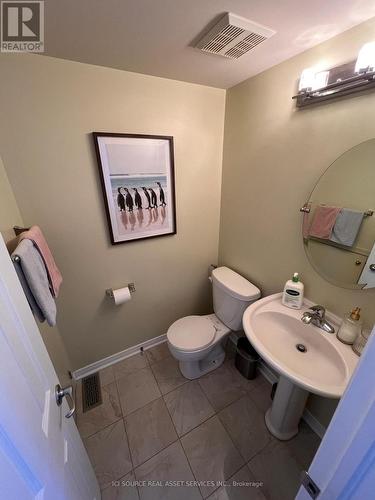 127 Gladeview Private, Ottawa, ON - Indoor Photo Showing Bathroom