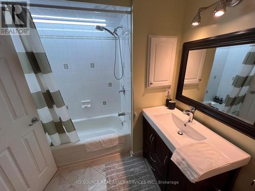 127 Gladeview Private, Ottawa, ON - Indoor Photo Showing Bathroom