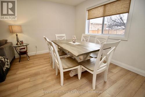 82 Gunn Avenue, Cambridge, ON - Indoor Photo Showing Dining Room