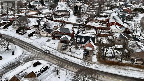 82 Gunn Avenue, Cambridge, ON - Outdoor