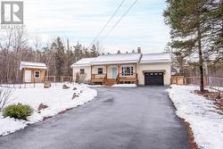 355 Oak Island Road  Avonport, NS B0P 1P0