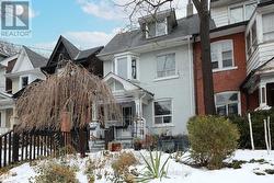 183 WAVERLEY ROAD  Toronto, ON M4L 3T4