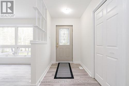 19 Wakunda Crescent, Tiny, ON - Indoor Photo Showing Other Room