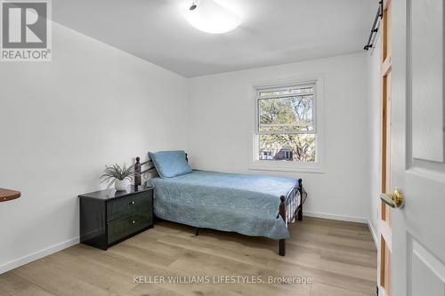 4 - 230 Clarke Road, London East (East H), ON - Indoor Photo Showing Bedroom