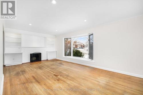 2358 Malone Crescent, Ottawa, ON - Indoor With Fireplace