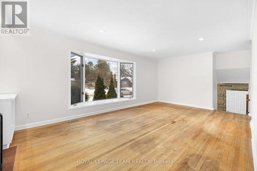 2358 Malone Crescent, Ottawa, ON - Indoor With Fireplace