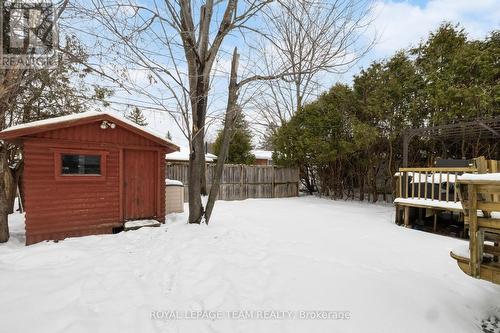 2358 Malone Crescent, Ottawa, ON - Outdoor