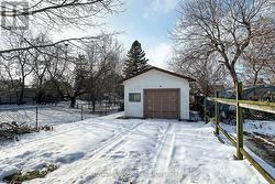 Spacious Single Car Garage in the Backyard. - 