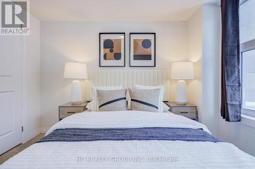 34 Millman Lane, Richmond Hill, ON - Indoor Photo Showing Bedroom