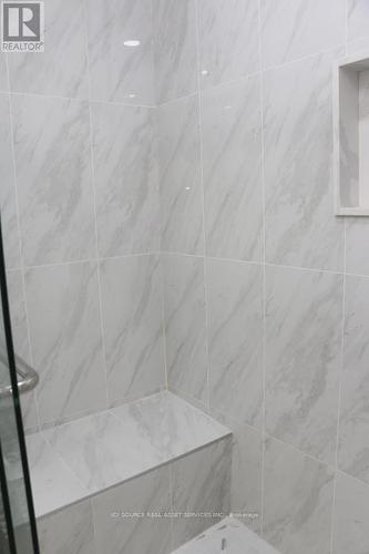 Upper - 164 Stather Crescent, Markham, ON - Indoor Photo Showing Bathroom