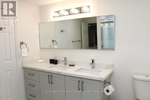 Upper - 164 Stather Crescent, Markham, ON - Indoor Photo Showing Bathroom