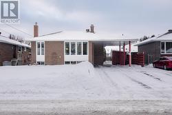 5 STRATHCONA DRIVE  North Bay (Ferris), ON P1A 2M5