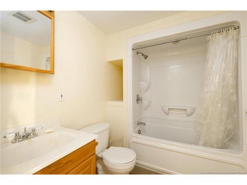 59 Doyle Crt, Fredericton, NB 