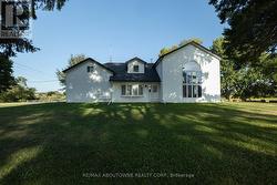 3276 GOVERNORS ROAD  Hamilton, ON L0R 1T0