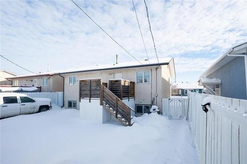 28 Code Street, Winnipeg, MB - Outdoor