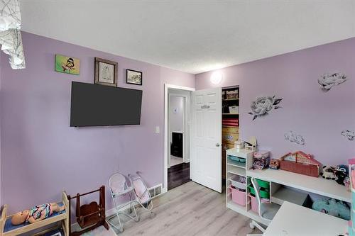 1230 Kildare Ave, Winnipeg, MB 