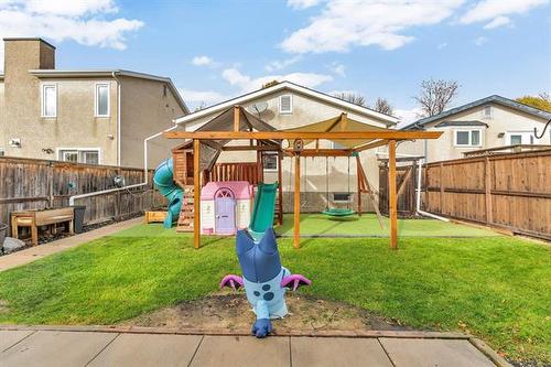 1230 Kildare Ave, Winnipeg, MB 