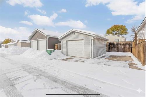 1230 Kildare Ave, Winnipeg, MB 