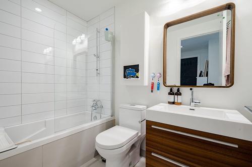 Salle de bains attenante à la CCP - 2501-1155 Rue De La Montagne, Montréal (Ville-Marie), QC - Indoor Photo Showing Bathroom