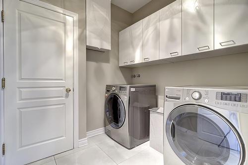 Salle de lavage - 491 Rue De La Pommeraie, Rosemère, QC - Indoor Photo Showing Laundry Room