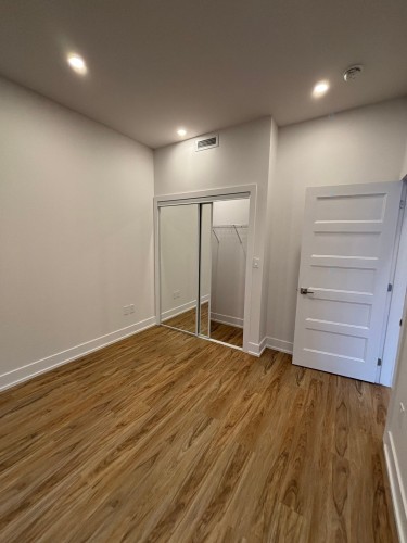 Chambre à coucher - 504-20 Rue D'Ambre, Candiac, QC - Indoor Photo Showing Other Room