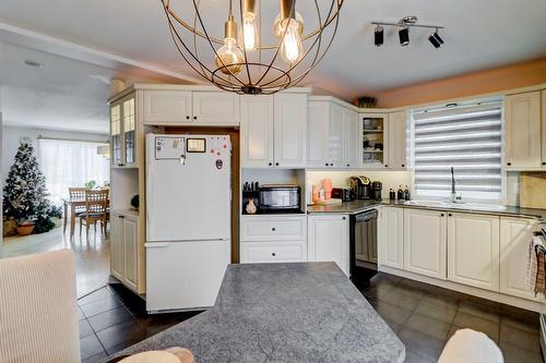 Cuisine - 293  - 297 Rue De Montigny, Saint-Jérôme, QC - Indoor Photo Showing Kitchen