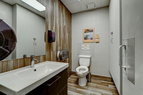 Salle de bains - 293  - 297 Rue De Montigny, Saint-Jérôme, QC - Indoor Photo Showing Bathroom
