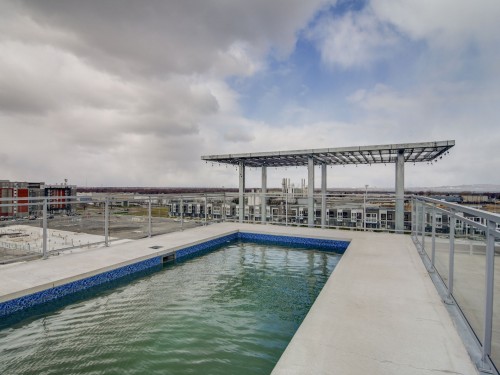 Piscine - 405-30 Rue D'Ambre, Candiac, QC - Outdoor With In Ground Pool With View