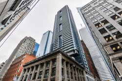 2902-70 Temperance Street  Toronto, ON M5H 0B1