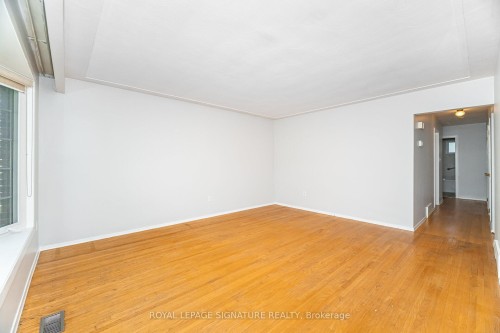 7 Maitland Avenue, Hamilton, ON - Indoor Photo Showing Other Room