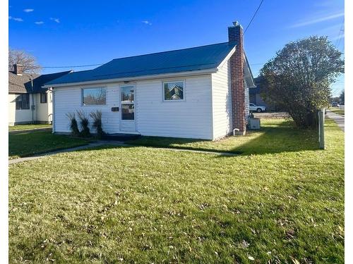 1201 Second St E., Fort Frances, ON - Outdoor