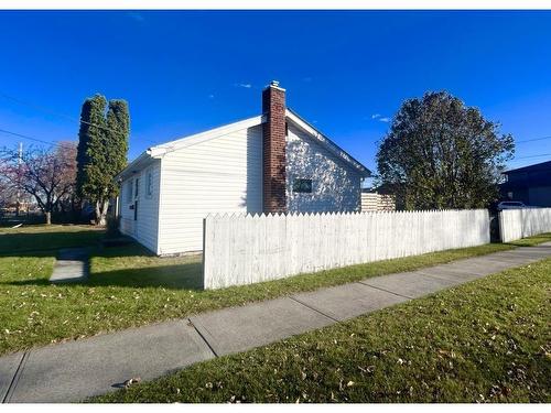 1201 Second St E., Fort Frances, ON - Outdoor