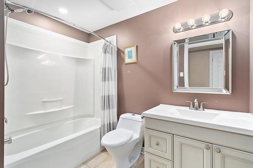 Salle de bains - 30 Ch. Du Lac-De-La-Ferme, Otter Lake, QC - Indoor Photo Showing Bathroom