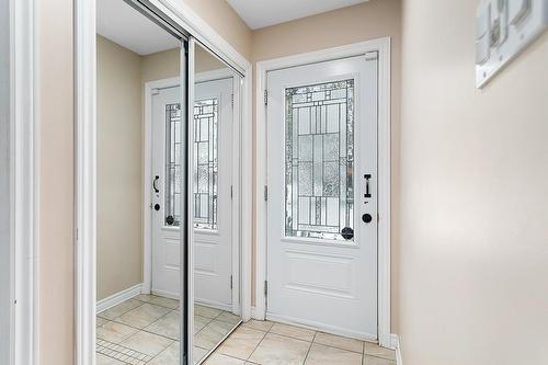 Hall d'entrée/Vestibule - 30 Ch. Du Lac-De-La-Ferme, Otter Lake, QC - Indoor Photo Showing Other Room