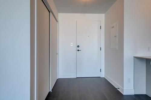 Hall d'entrée/Vestibule - 421-7227 Boul. Newman, Montréal (Lasalle), QC - Indoor Photo Showing Other Room