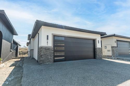 1671 Harbour View Crescent  Kelowna, BC V1Z 4E1