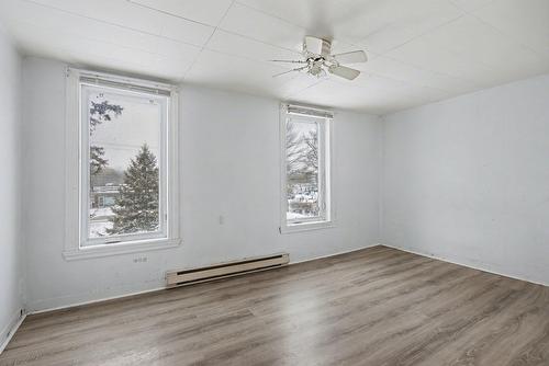 Chambre à coucher principale - 158  - 160 Rue Therrien, Saint-Jean-Sur-Richelieu, QC - Indoor Photo Showing Other Room