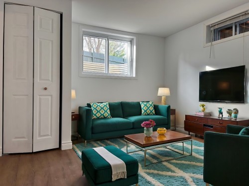 Living Room - 61A Rue Monfort, Pincourt, QC - Indoor Photo Showing Living Room