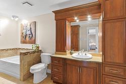 Salle de bains attenante à la CCP - 